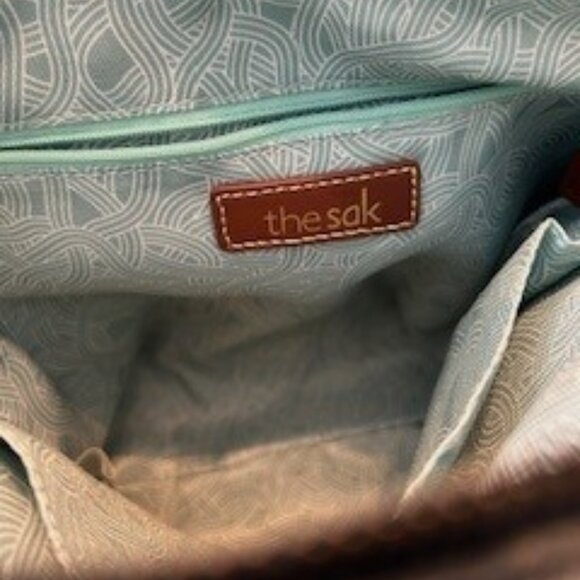 Navy Pebbled Leather Shoulder Bag - Picture 3 of 4